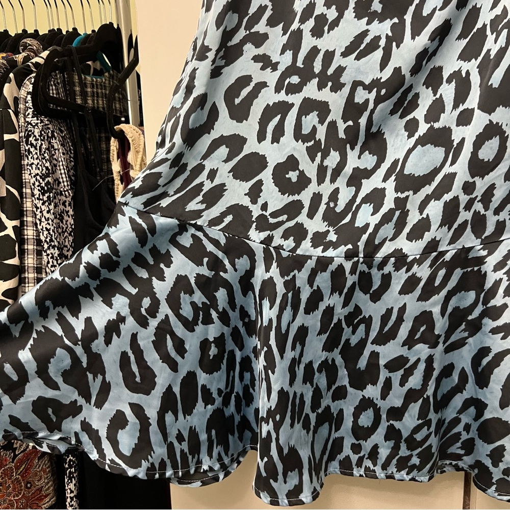 ASOS Blue & Black Satin Leopard Animal Patterned Midi Ruffle Modest Slip Skirt - Picture 8 of 10